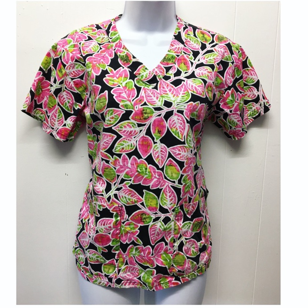 Med Couture | Fun Floral Print Nurse Scrub Top •